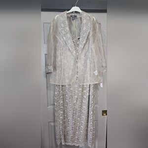R&M Richards sequined gown with jacket NWT size 22W Mocha
